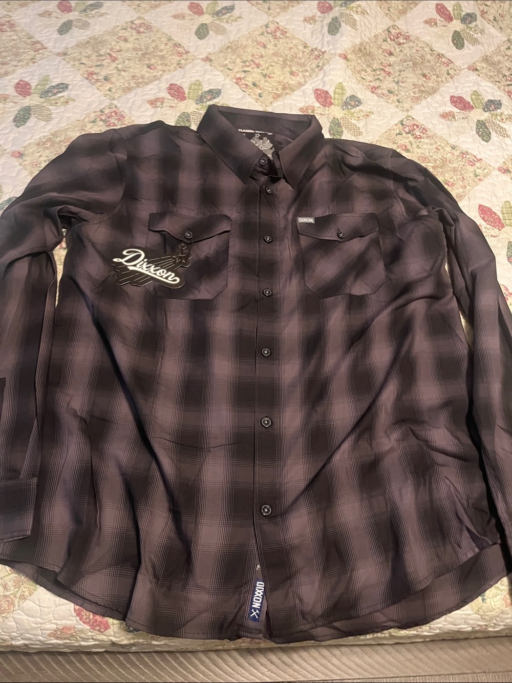DIXXON Black Plaid Long-Sleeve Button-Down Shirt